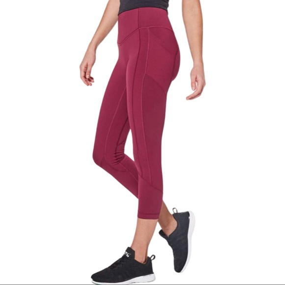 Lululemon All The Right Places Crop II *23" sz 6 Ruby Wine - Picture 10 of 12